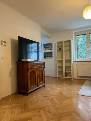 Privat! Gemütliche 2 Zimmer Wohnung nahe Bahnhof Hütteldorf! Unmöbliert! – Bild 3
