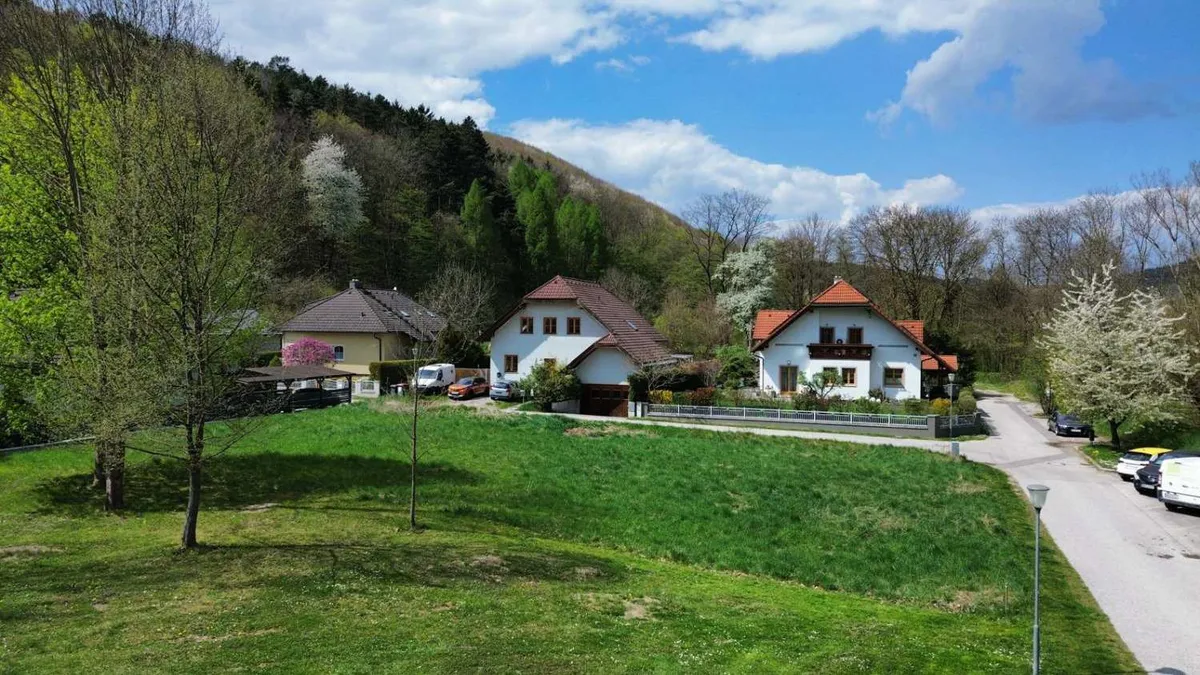 Idyllisch gelegen im Wienerwald ++Aufgeschlossenes Baugrundstück in Alland - Ansicht 3