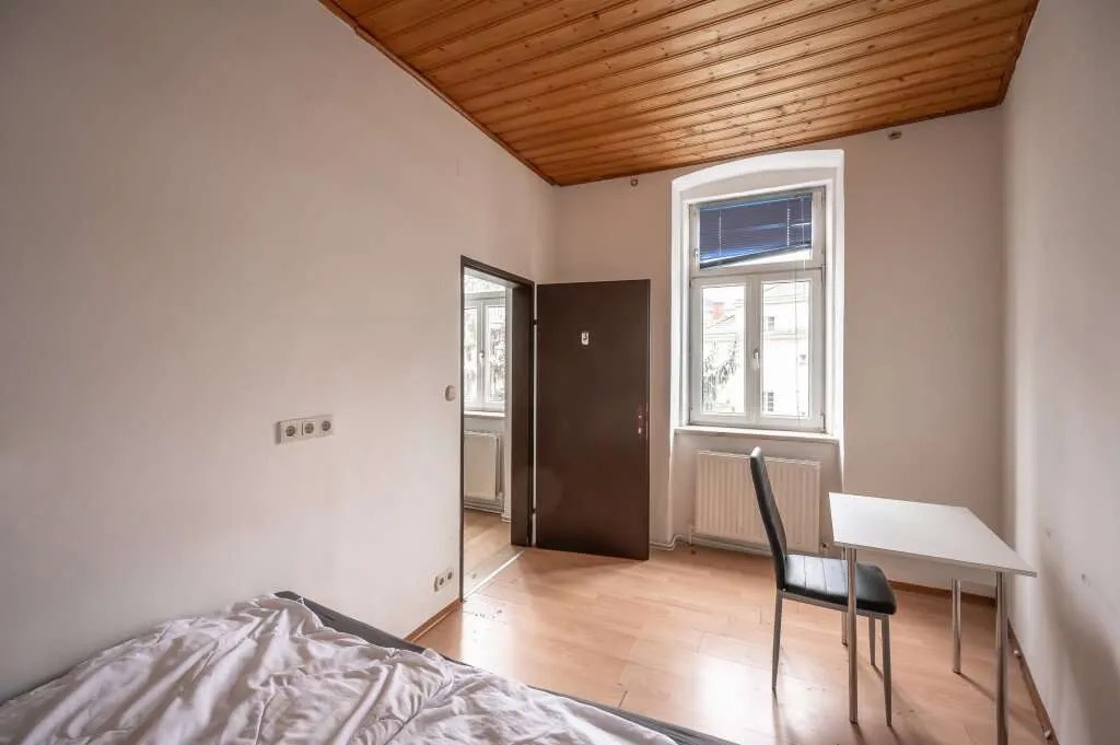 ++1120++ Ihr Projekt im Herzen der Stadt - sanierungsbedürftige 3,5-Zimmer Altbauwohnung mit Balkonoption - Ansicht 3