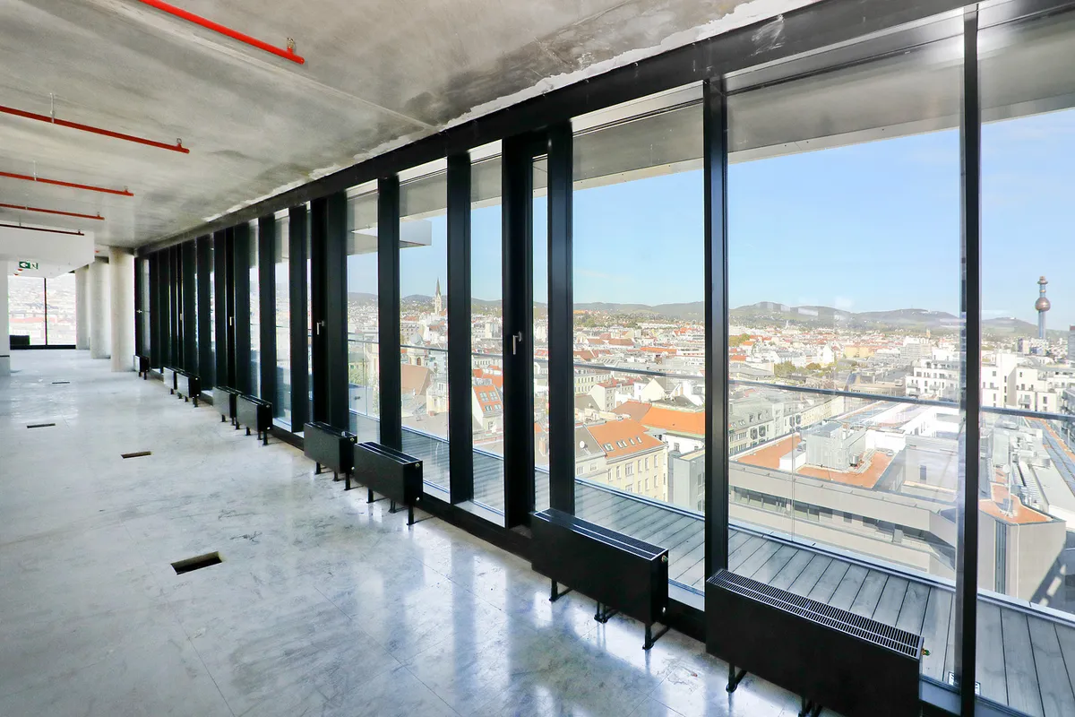 1.930 m² Top Bürofläche plus Terrasse mit Blick über die Stadt - Ansicht 3