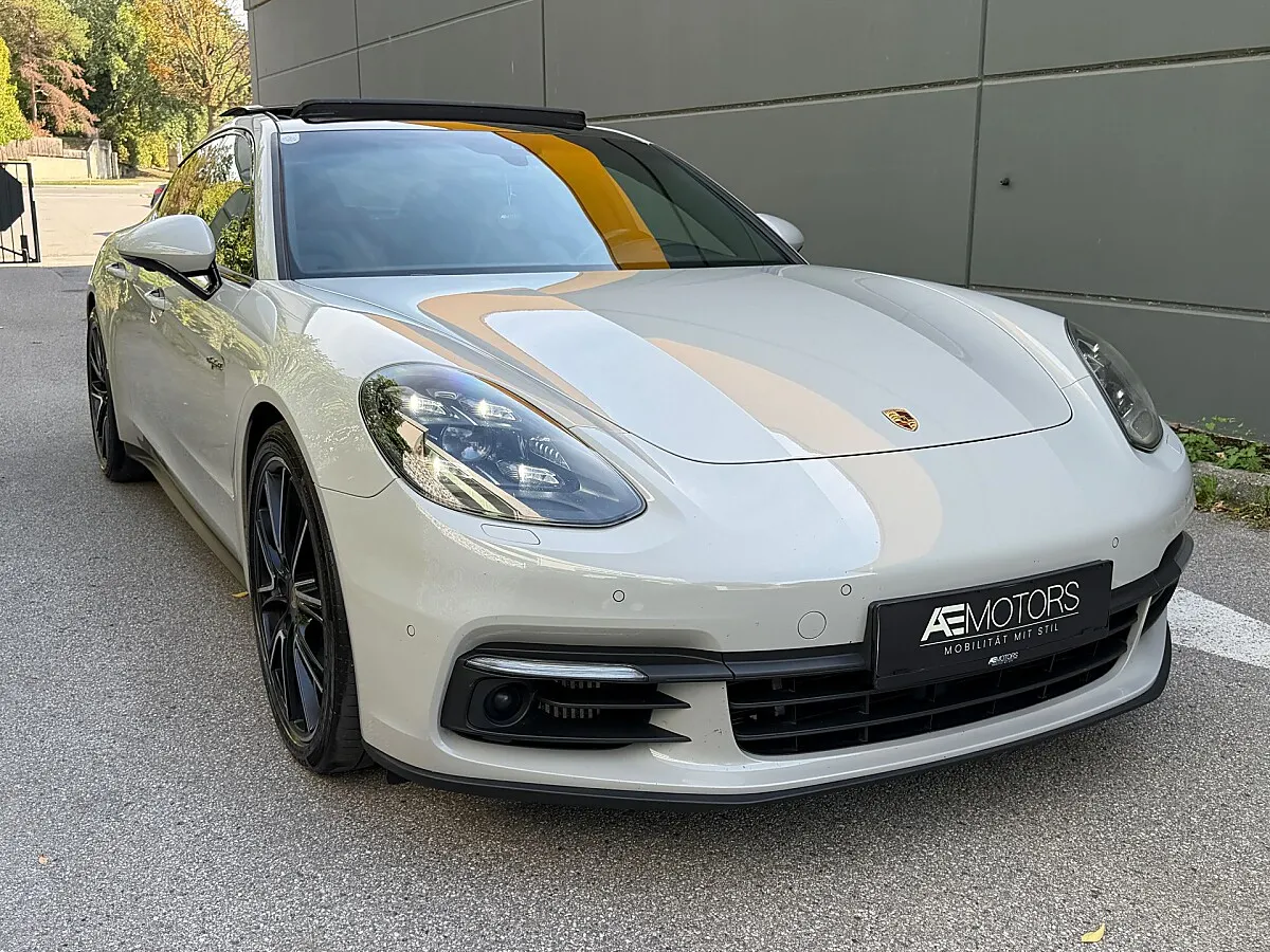 Porsche Panamera 2019 photo 2