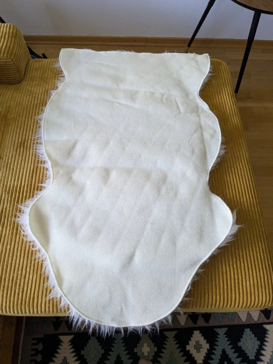 Kunstfell Ikea weiß, € 6,- (6130 Schwaz)