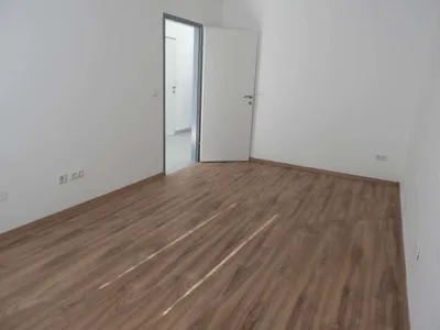 7-Zimmer-Gewerbeimmobilie kaufen in Wiener Neustadt – 353 m², € 670.000 – Bild 18 von 39