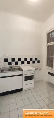 UNBEFRISTETE SINGLE-ALTBAUWOHNUNG IN DER GUDRUNSTRASSE BEIM ERLACHPLATZ – Bild 2