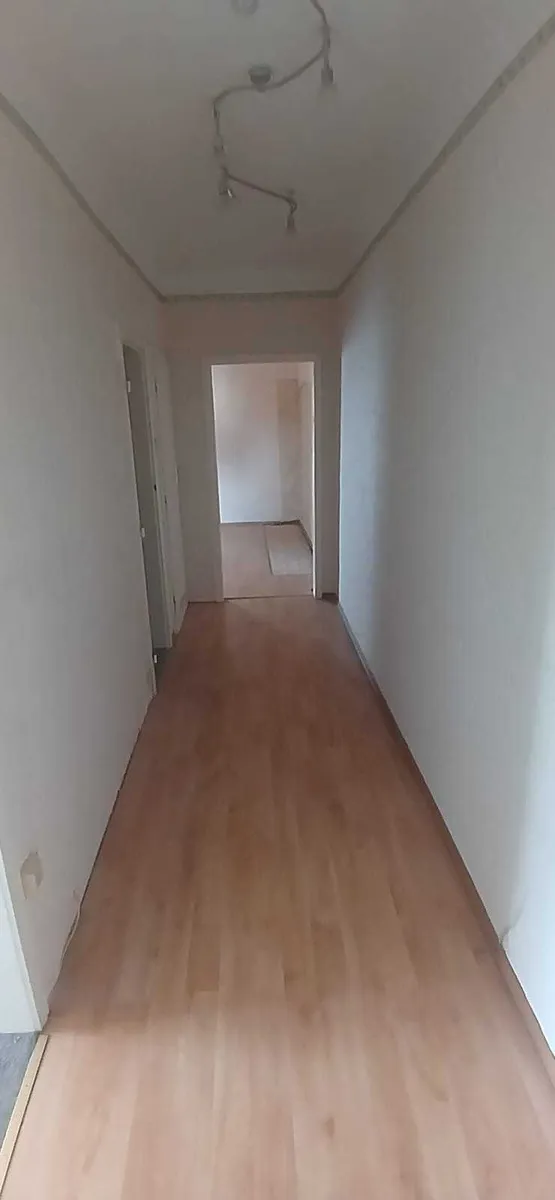 Helle 3-Zimmer-Wohnung in bester Lage direkt am Bahnhof - Perfekt für Pendler! - Ansicht 2