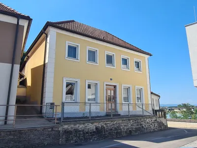 8-Zimmer-Haus kaufen in Melk – 160 m², € 295.000 – Bild 1 von 17