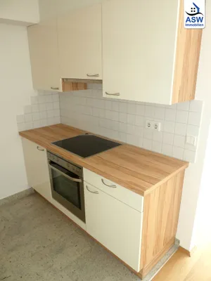 Wunderschöne 2-Zimmerwohnung mit Balkon in U-Bahn-Nähe – Bild 3