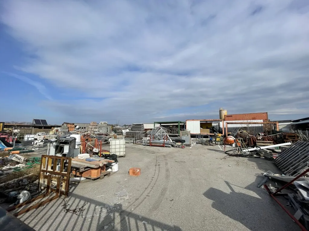 Vielseitig nutzbarer Lager- und Stellplatz ca. 800m² auf Industrieareal zu vermieten (FS Platz) - Ansicht 2