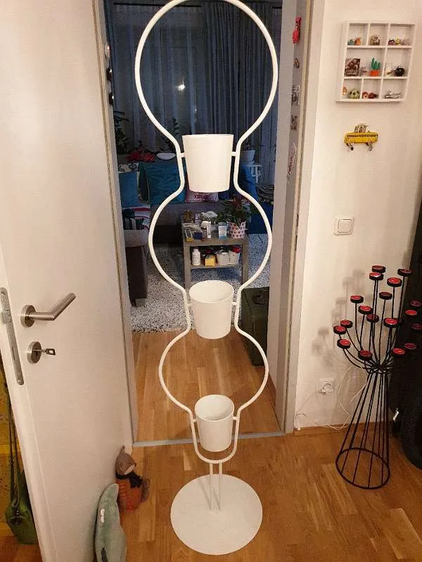IKEA Blumenständer weiss H 174 cm - 2x vorhanden, € 30,- (4020 Linz)