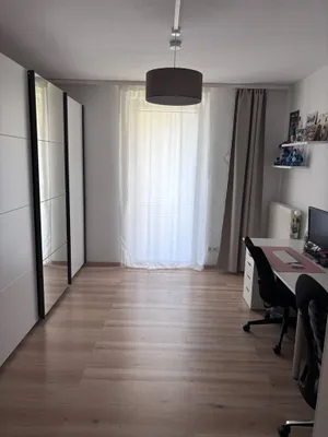 3-Zimmer-Wohnung mieten in Krems an der Donau – 74 m², € 1.150 – Bild 2 von 6