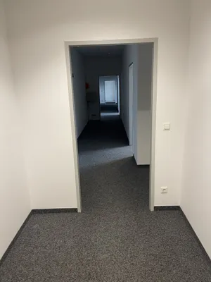 5-Zimmer-Gewerbeimmobilie mieten in Baden – 120 m², € 1.781 – Bild 9 von 17