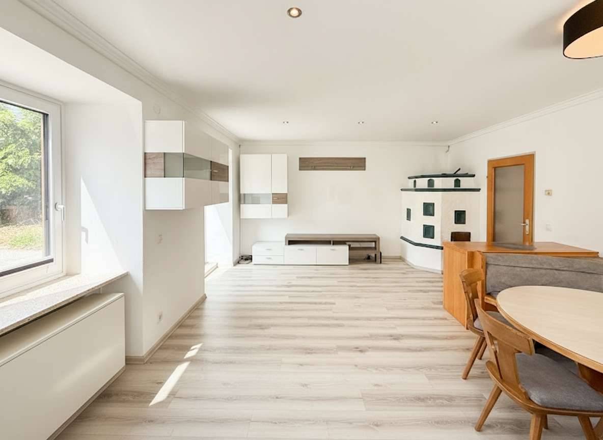 Lungauer Wohntraum: 4 Zimmer, zentral, Kachelofen & Außenstellplatz - Ansicht 2