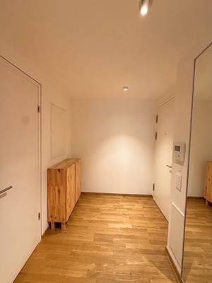 Traumhafte klim. DG-Wohnung mit Terrasse und gemütlicher Wohnküche vom Tischler – Bild 2
