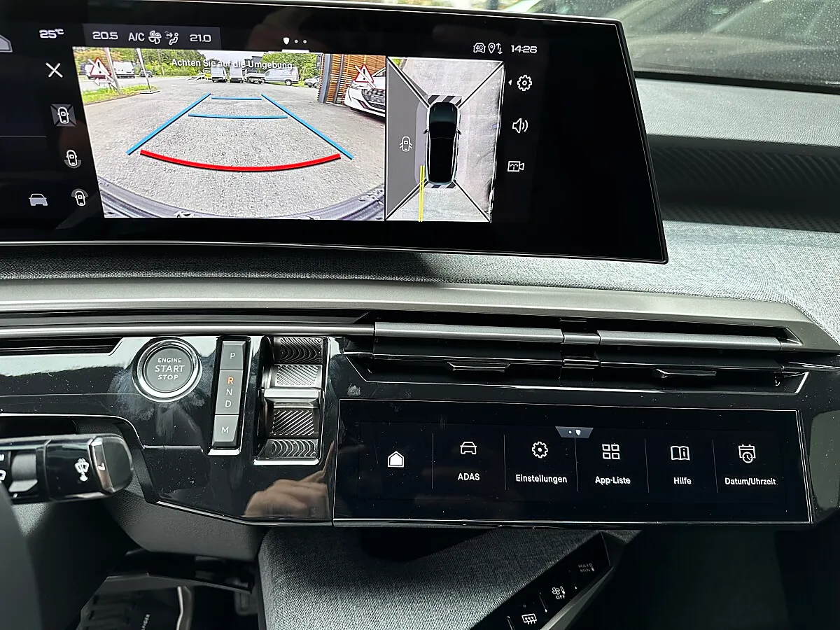 Peugeot 3008 1.2 Hybrid 145 Allure – Bild 11