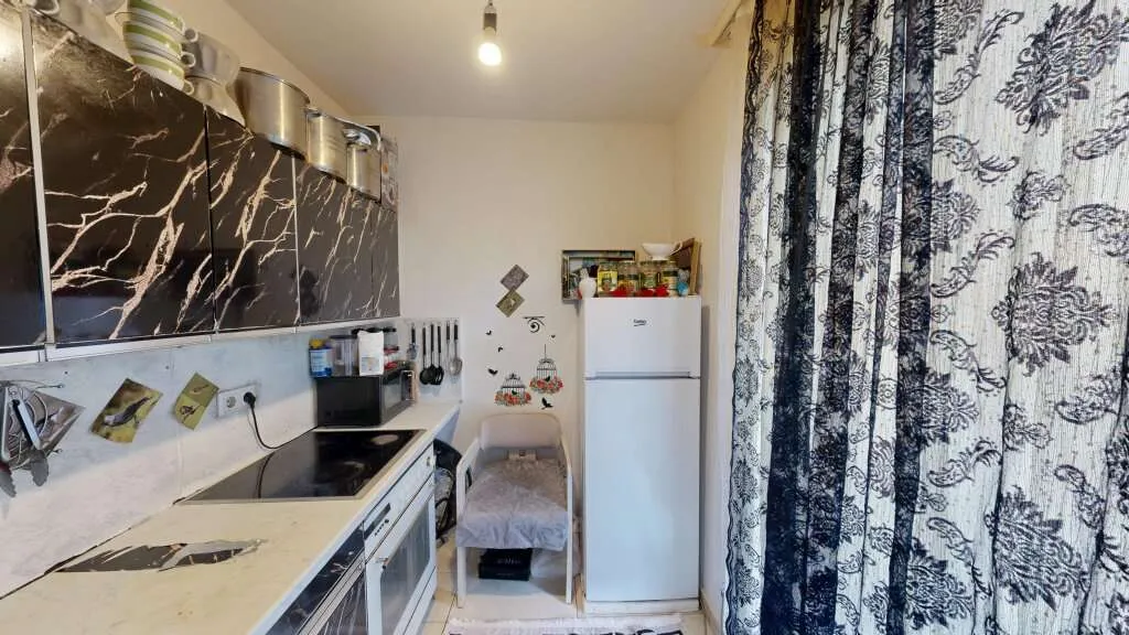 2 Zimmer zentrale City-Wohnung direkt an der U-Bahn - Ansicht 3