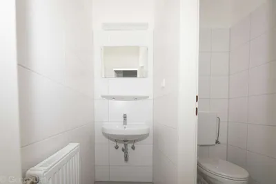 4-Zimmer-Gewerbeimmobilie mieten in Linz Land – 137 m², € 1.710 – Bild 9 von 10