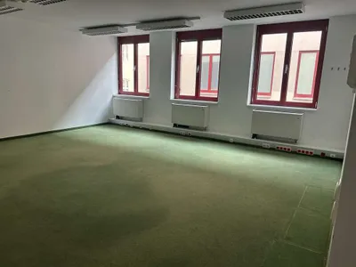 Gewerbeimmobilie mieten in Wien – 248 m², € 15 – Bild 8 von 9