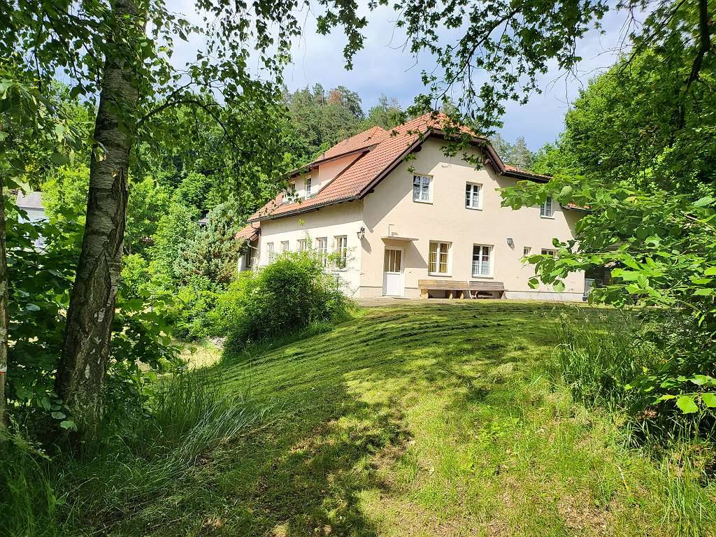 Hotel mit Wörtherseeblick, sanierungsbedürftig – pohled 2