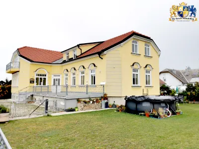 8-Zimmer-Gewerbeimmobilie kaufen in Wiener Neustadt – 405 m², € 549.000 – Bild 1 von 15