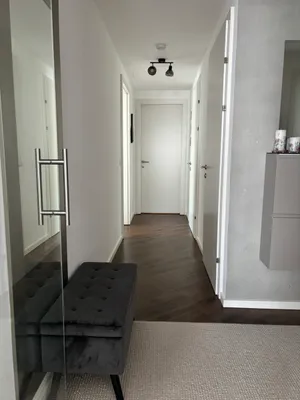 !! Provisionsfrei !! Moderne 3-Zimmer-Dachgeschoss-Mietwohnung mit Balkon, Pergola, Stellplatz und Kellerabteil in Wien-Liesing 1230 Wien