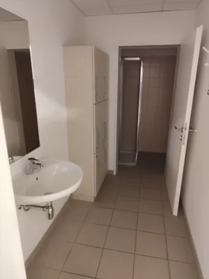 12-Zimmer-Gewerbeimmobilie mieten in Neusiedl am See – 474 m², € 13 – Bild 10 von 22