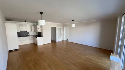 Helle moderne 2 Zimmer-Wohnung mit Loggia in ruhiger Lage! – Bild 2