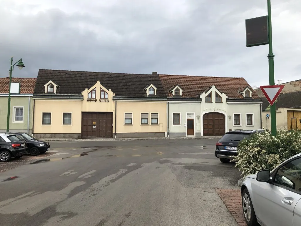 Bewilligtes Neubauprojekt mit 12 Wohnungen, Nähe Kirchenplatz – pohled 2