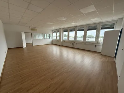 4-Zimmer-Gewerbeimmobilie mieten in Baden – 208 m², € 3.010 – Bild 5 von 12