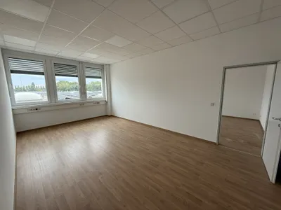4-Zimmer-Gewerbeimmobilie mieten in Baden – 208 m², € 3.010 – Bild 8 von 12