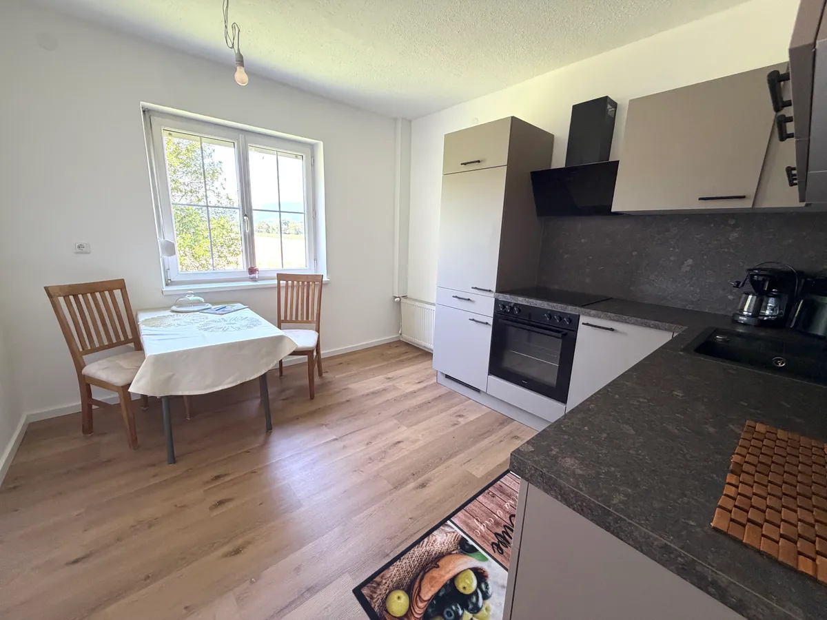 Familienfreundlicher Bungalow mit großzügigem Garten - Ansicht 3