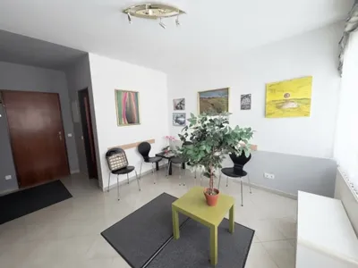 5-Zimmer-Gewerbeimmobilie mieten in Neunkirchen – 128 m², € 1.845 – Bild 8 von 9