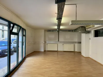 Gewerbeimmobilie mieten in Wien – 275 m², € 12