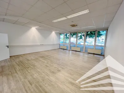 Gewerbeimmobilie mieten in Linz – 539 m², € 4.946 – Bild 2 von 12