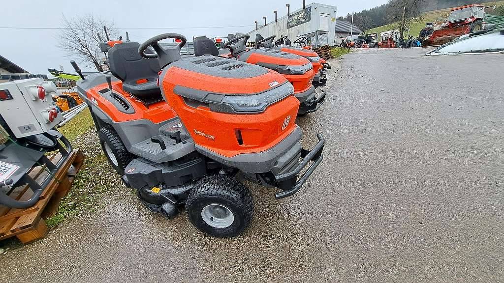 Husqvarna Rasentraktor TC220t