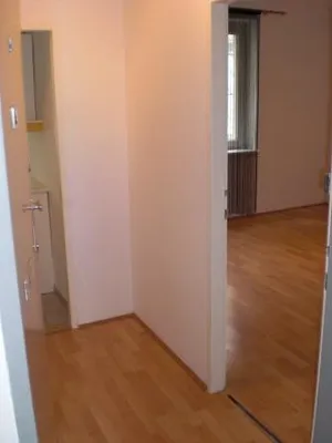 1-Zimmer-Wohnung kaufen in Wien – 33 m², € 180.000 – Bild 2 von 23