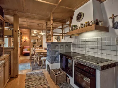 5-Zimmer-Haus kaufen in Kitzbühel – 158 m², € 1.850.000 – Bild 2 von 5