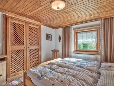 5-Zimmer-Haus kaufen in Kitzbühel – 158 m², € 1.850.000 – Bild 4 von 5