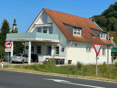8-Zimmer-Gewerbeimmobilie mieten in Leibnitz – 260 m², € 2.200 – Bild 4 von 12