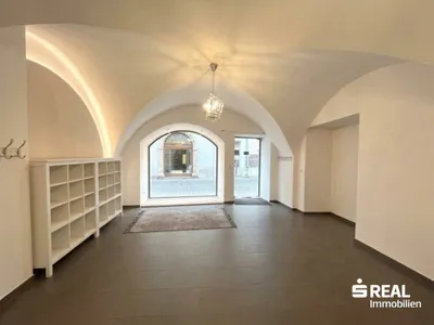 Immobilie kaufen in Innsbruck-Land – 480 m², € 810.000