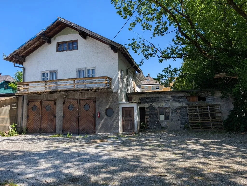 Baugrundstück mit Altbestand mit hoher Baudichte und in zentraler Lage von Salzburg-Maxglan/Riedenburg - Widok 2