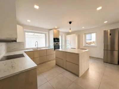 7-Zimmer-Haus kaufen in Wels-Land – 216 m², € 649.000 – Bild 2 von 6