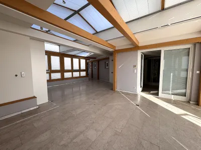 Penthouse Flair am Rochusmarkt-Klimatisierte Dachgeschoss Wohnung mit City Flair – Bild 2