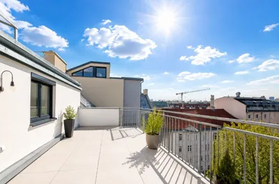 SKYVIEW - Exklusive 5-Zimmer-Dachgeschoss-Maisonette mit sonniger Dachterrasse – Bild 2