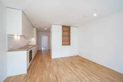 ASG IV-Qualitatives Wohnen in urbaner Lage: hochwertiger 1-Zimmer ZWEITBEZUG mit Balkon! Tischler-Einbaumöbel! +Provisionsfrei+ – Bild 3