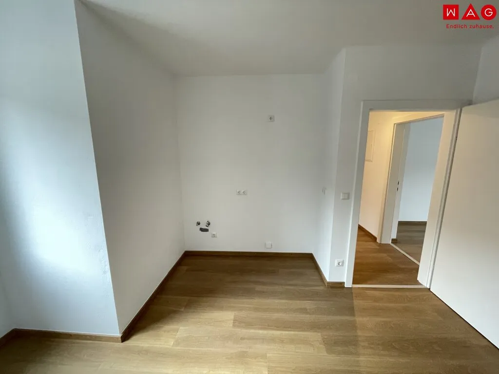 Sofort beziehbar! Heimelige, sanierte Kleinwohnung mit Dusche! - Ansicht 2
