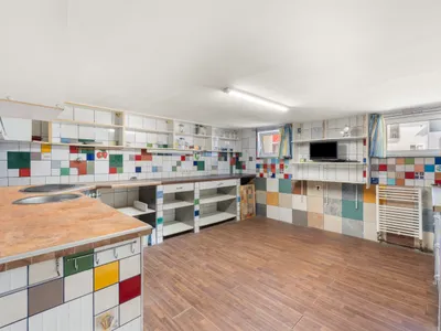 10-Zimmer-Haus kaufen in Bruck an der Leitha – 275,59 m², € 399.000 – Bild 7 von 14