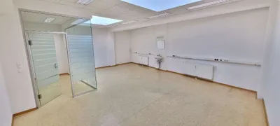 Gewerbeimmobilie mieten in Gänserndorf – 53 m², € 987 – Bild 9 von 10