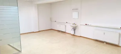 Gewerbeimmobilie mieten in Gänserndorf – 53 m², € 987 – Bild 2 von 10