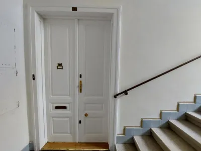 **WOHNEN IM GRÜNEN: 150 m² -Exklusiver, sanierter Altbau mit Balkon in Pötzleinsdorf** – Bild 3
