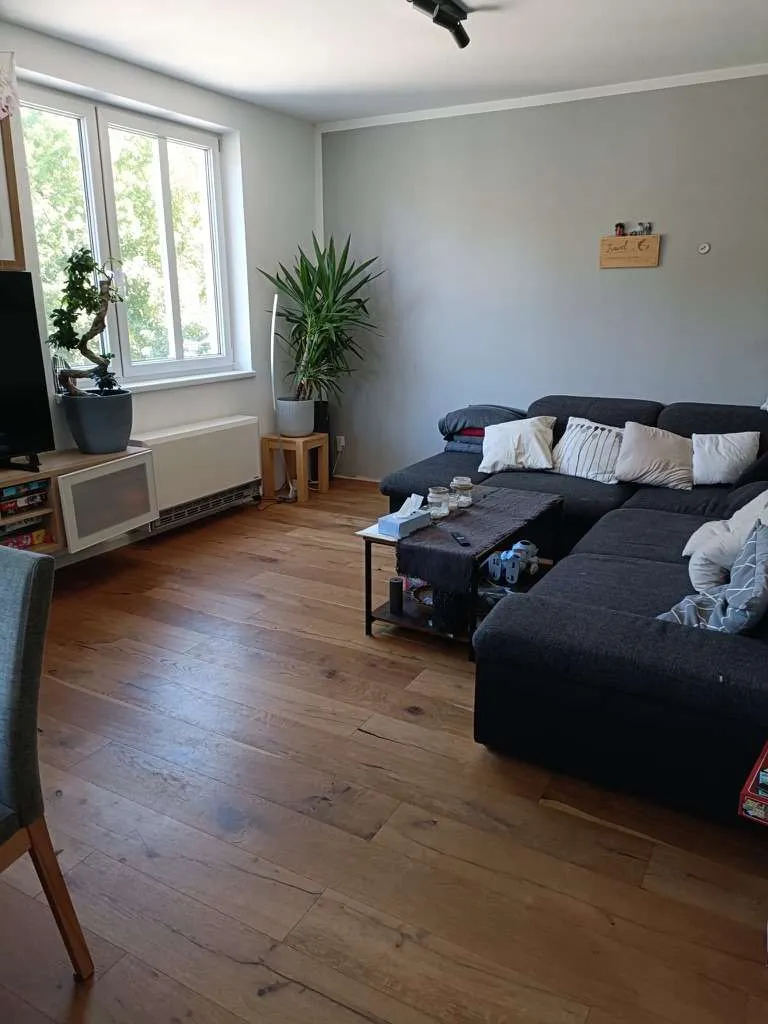 [Provisionsfrei] Helle Eigentumswohnung mit Balkon, Garage und Blick ins Grüne in Innermanzing - Ansicht 3